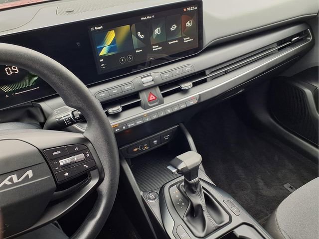 New 2025 Kia K4 LXS image 8