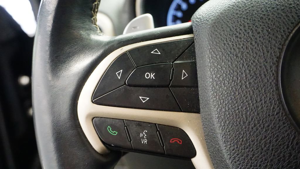 Certified 2017 Jeep Grand Cherokee Overland image 37