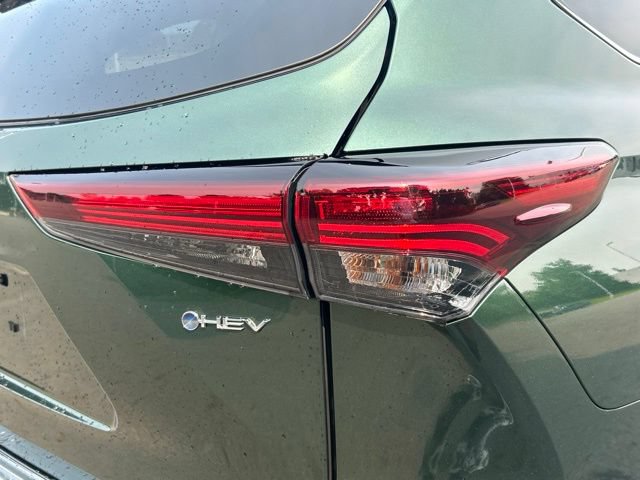 Used 2025 Toyota Highlander Platinum AWD/4WD image 17