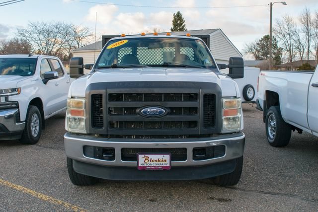 Used 2009 Ford F350 XL AWD/4WD image 2