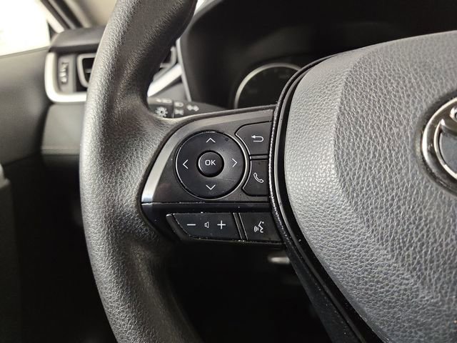 Used 2021 Toyota RAV4 LE AWD/4WD image 21