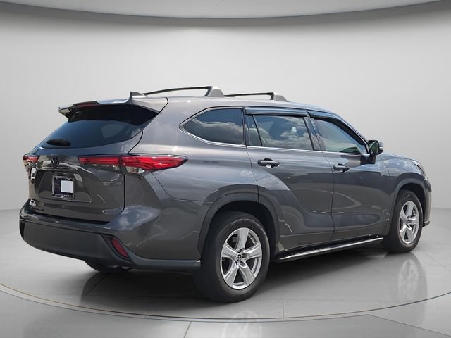 Used 2022 Toyota Highlander L FWD image 7