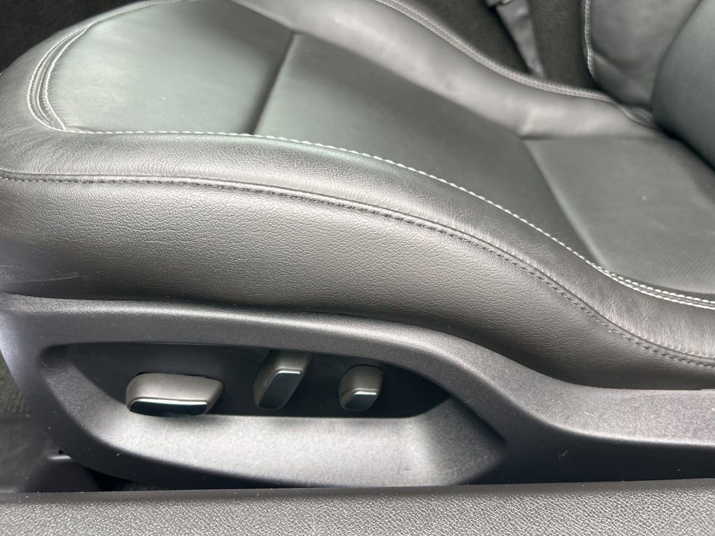 Used 2015 Chevrolet Corvette Stingray Coupe w/ 2LT Preferred Equipment Group image 32