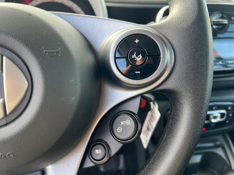 Used 2019 smart fortwo electric drive image 18