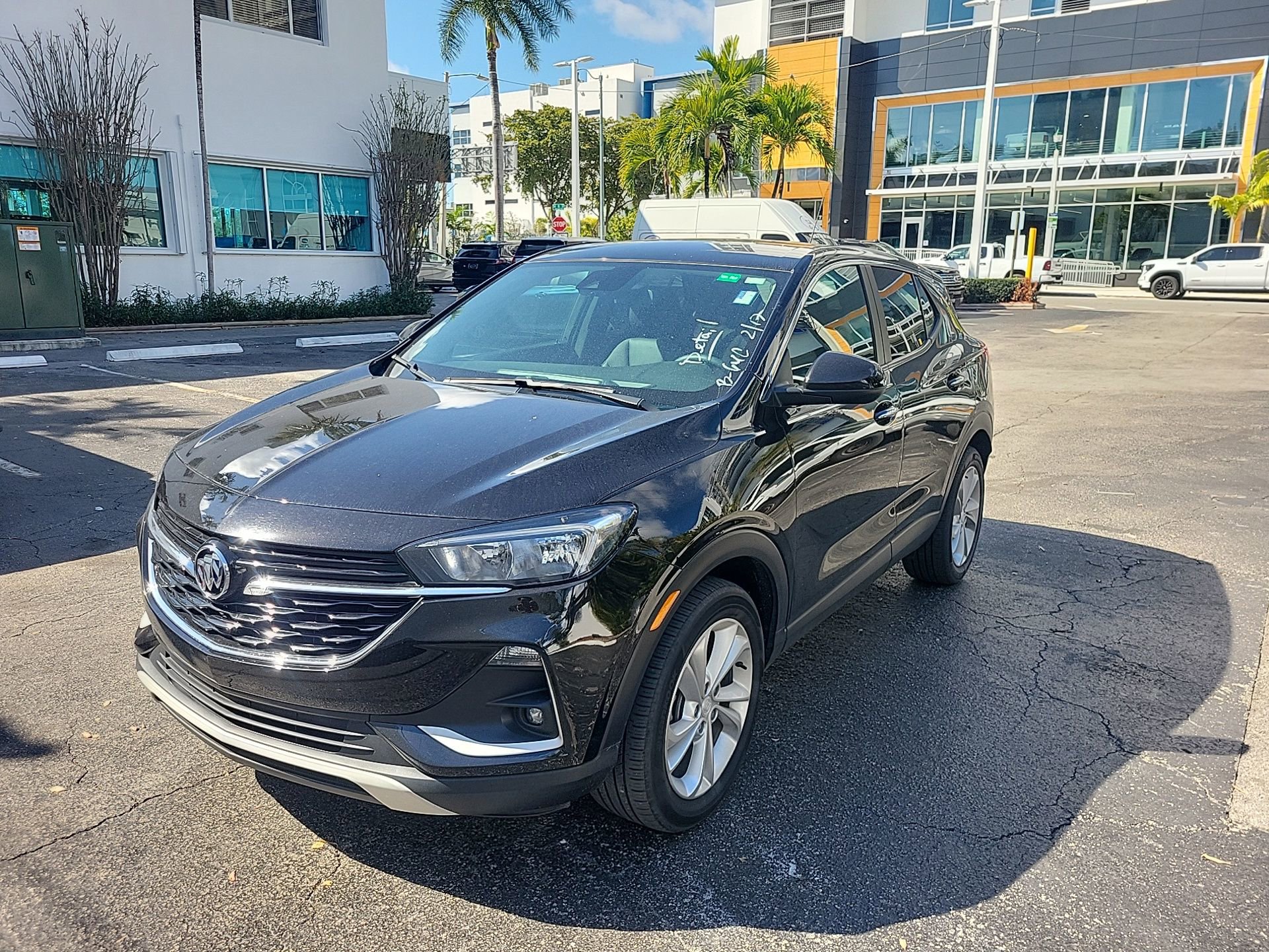 Used 2021 Buick Encore GX Preferred image 2