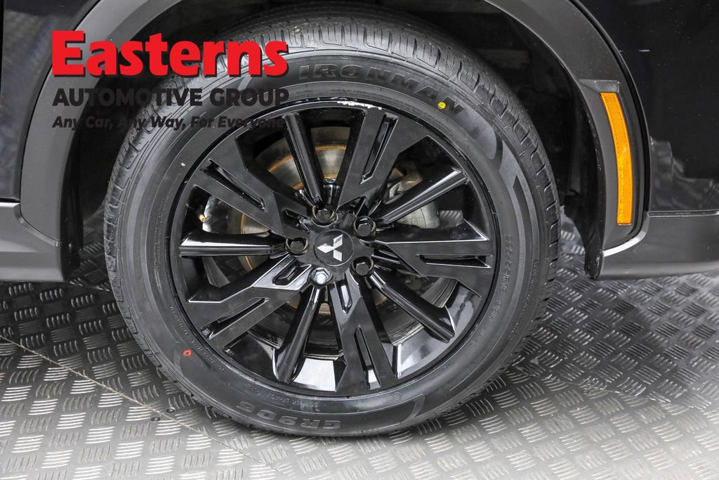 Used 2023 Mitsubishi Eclipse Cross LE image 29