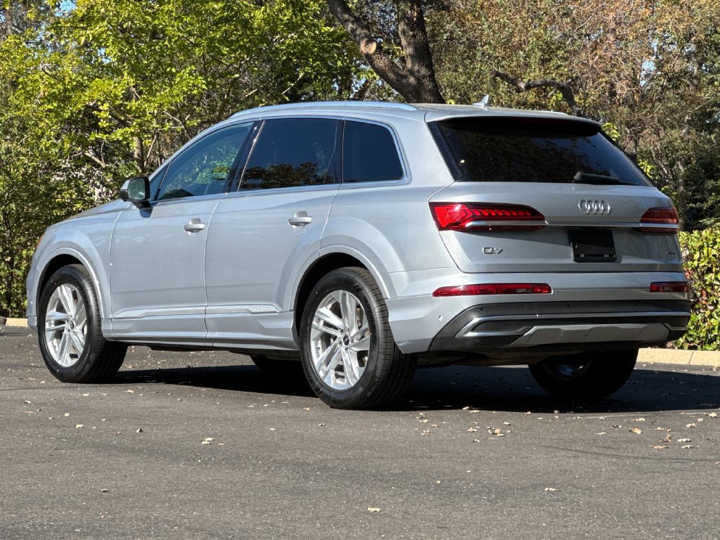 Used 2022 Audi Q7 3.0T Premium w/ Convenience Package AWD/4WD image 7