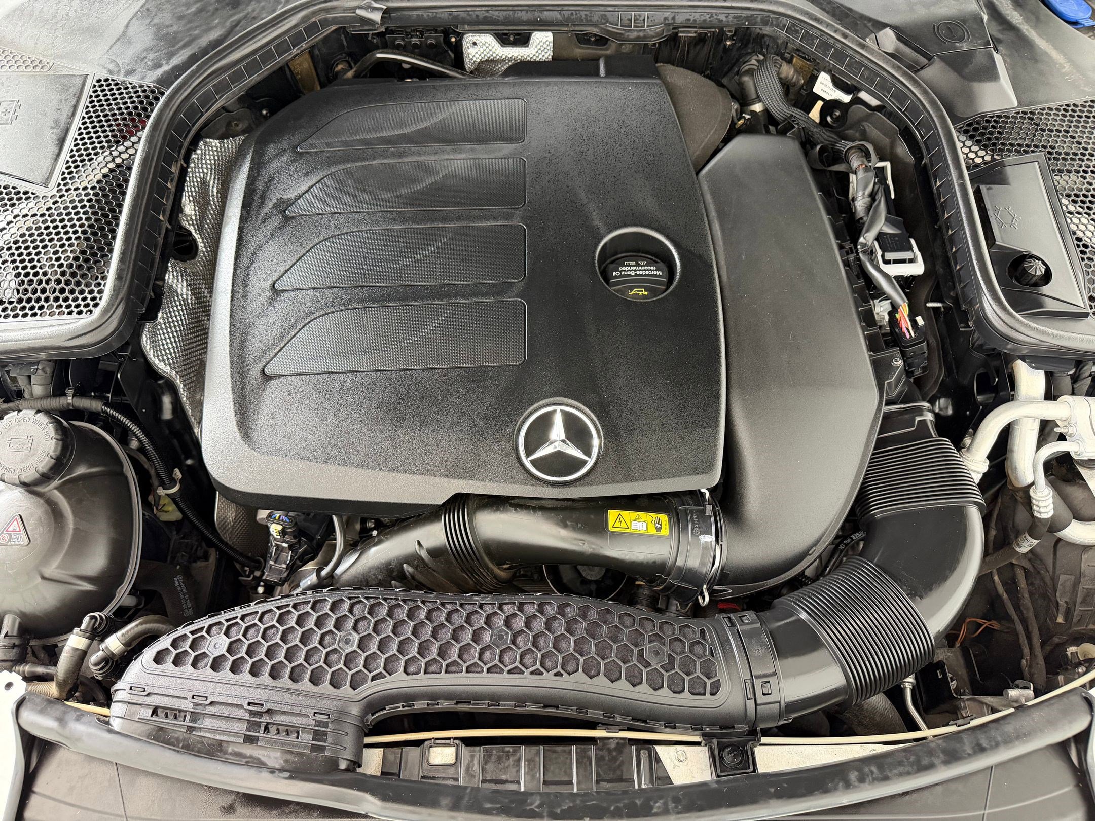 Used 2019 Mercedes-Benz C 300 4MATIC Sedan image 32