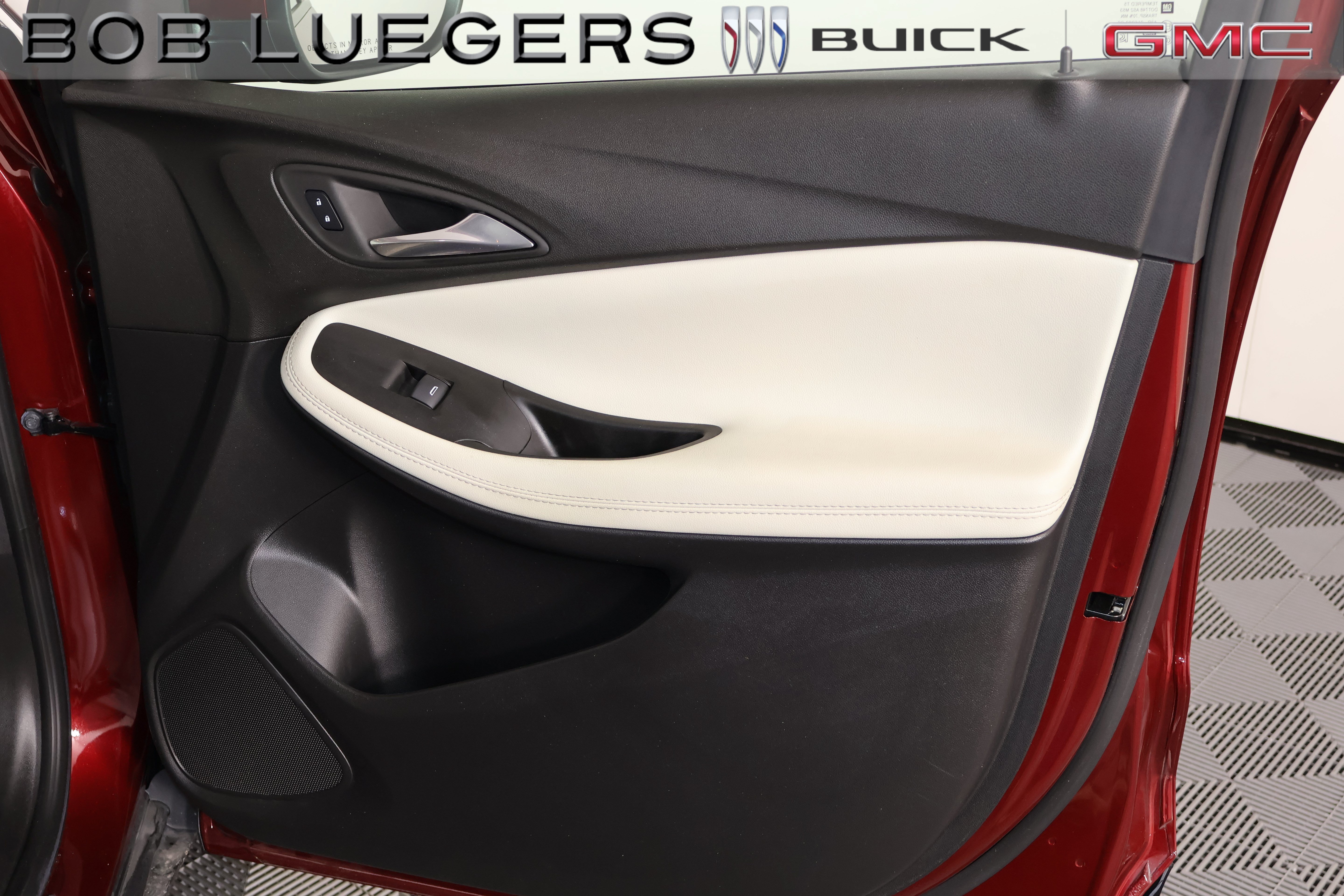 Certified 2022 Buick Encore GX Essence FWD image 17
