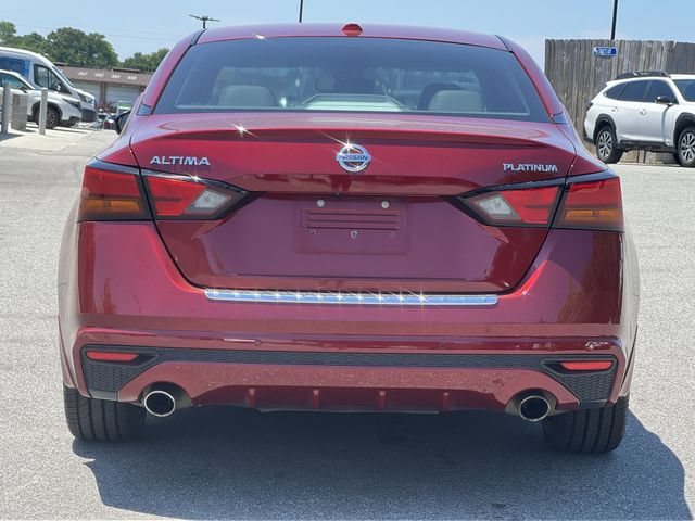 Used 2020 Nissan Altima 2.5 Platinum FWD image 12