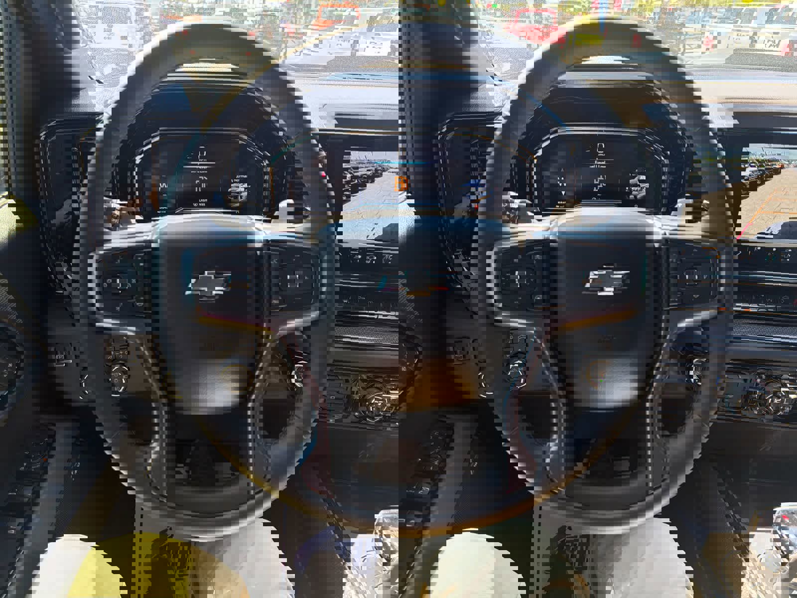 Used 2023 Chevrolet Silverado 1500 ZR2 w/ Technology Package image 17