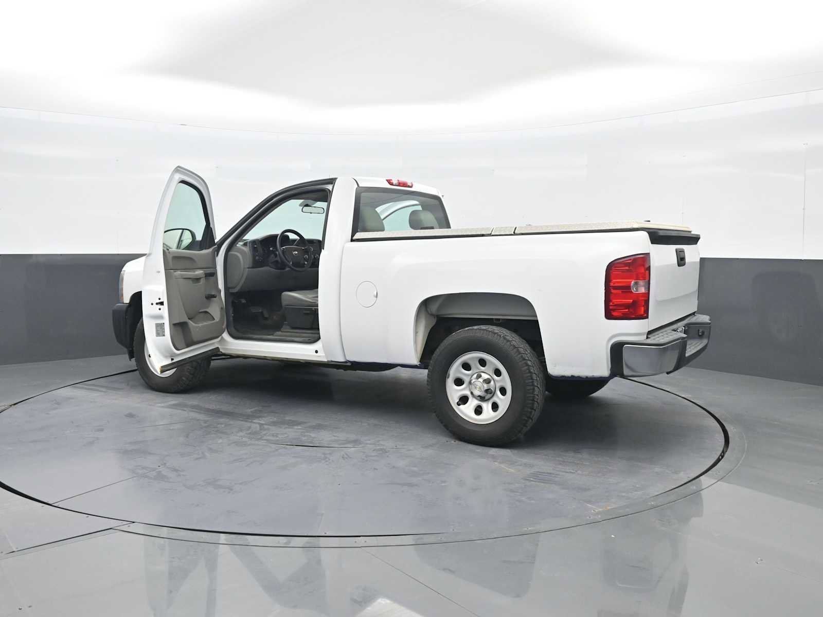 Used 2013 Chevrolet Silverado 1500 W/T RWD image 36