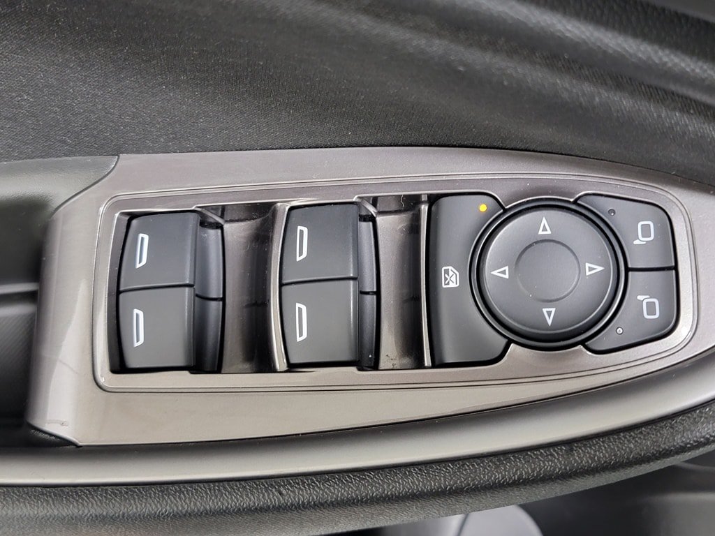 Used 2021 Chevrolet Malibu LS FWD image 22