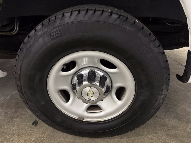 Used 2020 Chevrolet Express 2500 LT RWD image 8