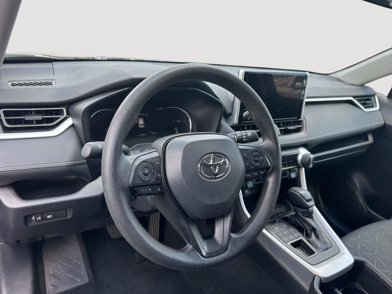 Certified 2025 Toyota RAV4 XLE AWD/4WD image 10