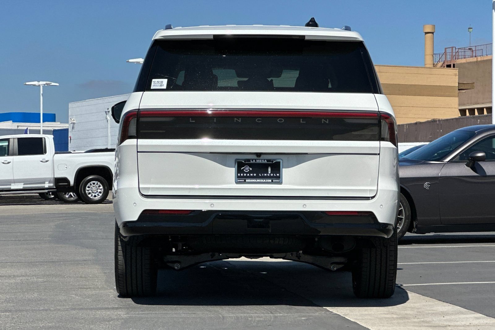 New 2026 Lincoln Navigator Reserve AWD/4WD image 4