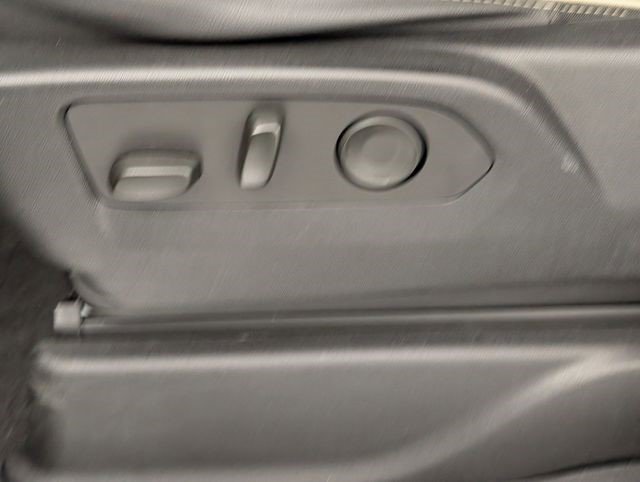 Certified 2023 Chevrolet Suburban Premier image 18