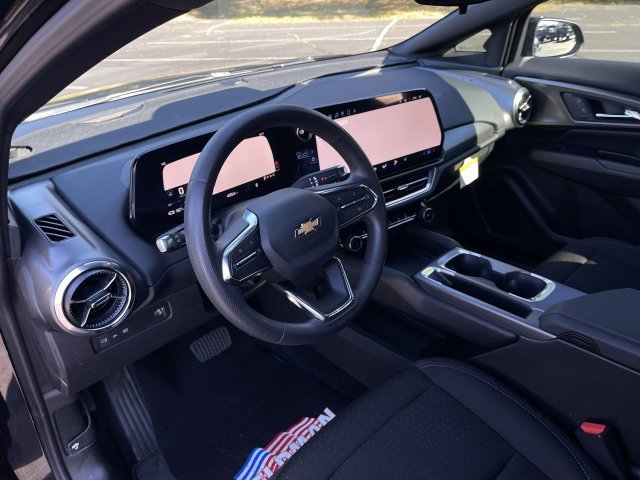 Used 2025 Chevrolet Equinox EV LT FWD image 10
