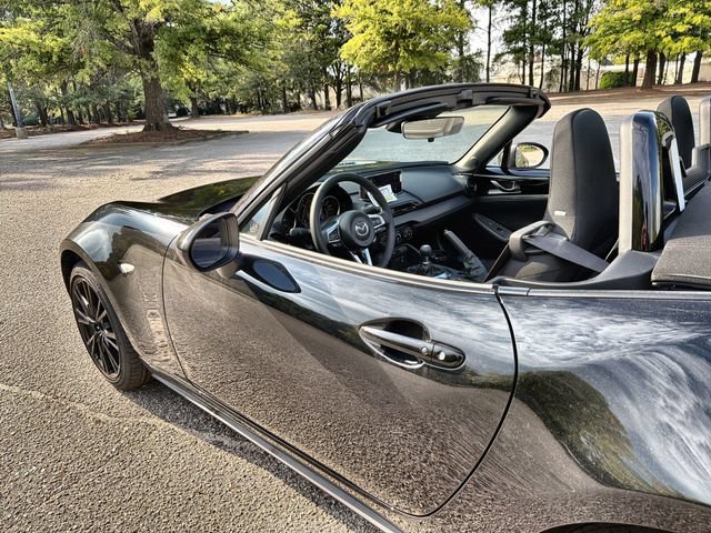 New 2026 MAZDA MX-5 Miata Club w/ Interior Package RWD image 22