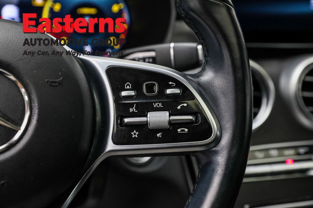 Used 2023 Mercedes-Benz GLC 300 4MATIC Coupe image 16