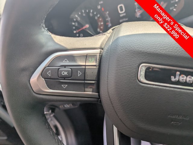 Used 2025 Jeep Compass Limited AWD/4WD image 16