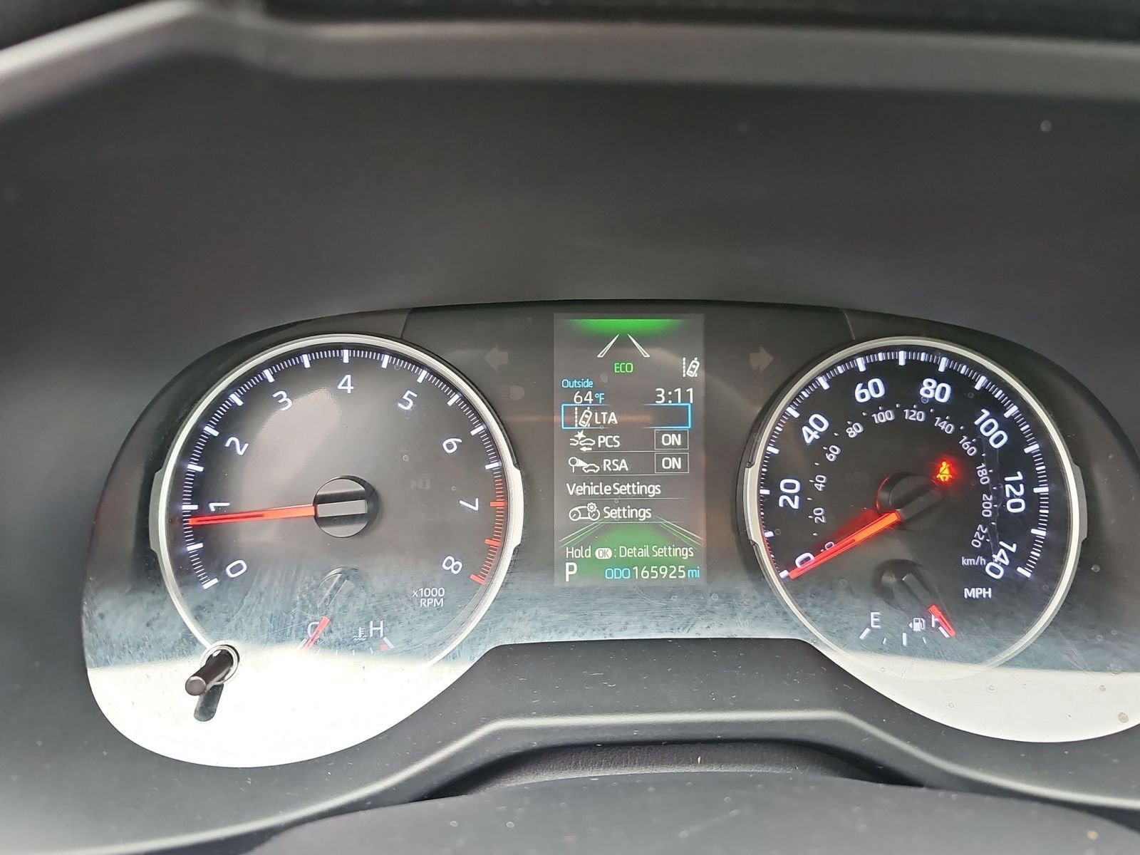 Used 2021 Toyota RAV4 LE image 10