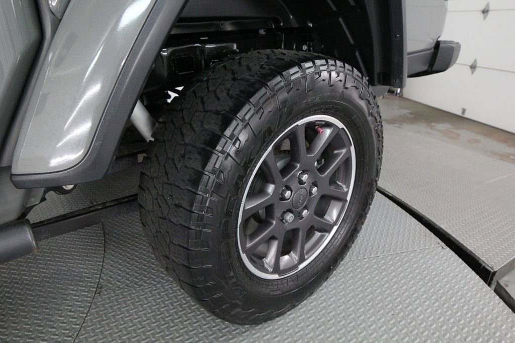 Used 2021 Jeep Gladiator Overland AWD/4WD image 56