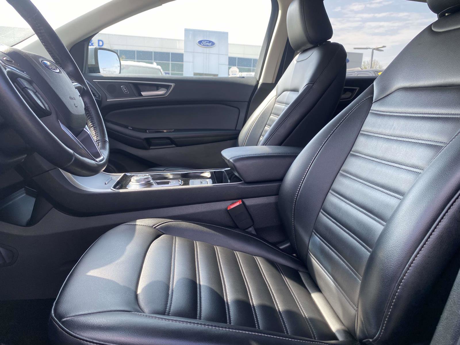 Used 2020 Ford Edge SEL FWD image 15