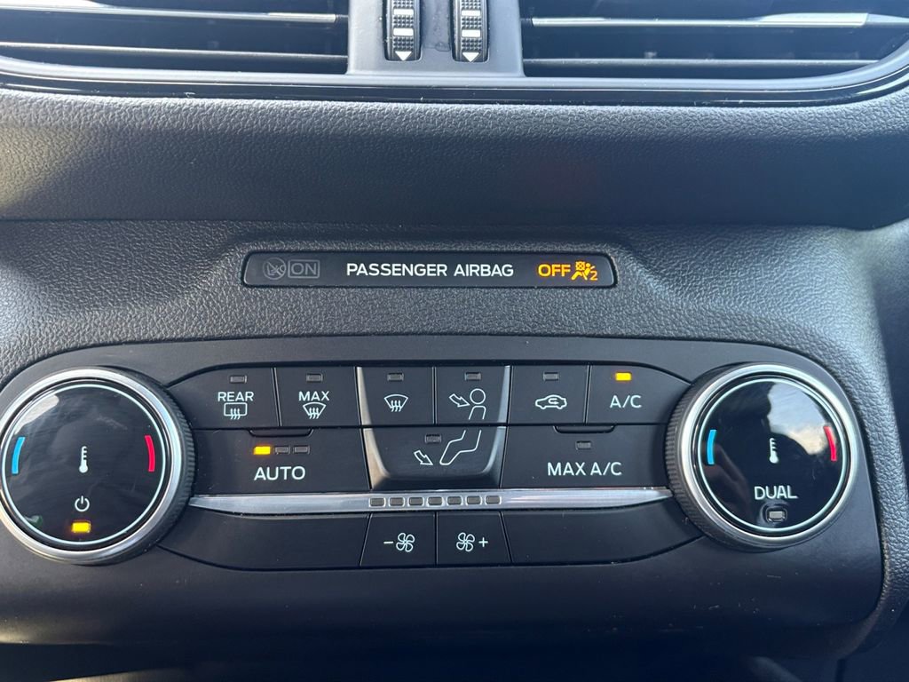 Used 2025 Ford Escape ST-Line FWD image 24