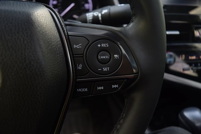 Used 2022 Toyota Camry SE w/ Audio Upgrade Package FWD image 5