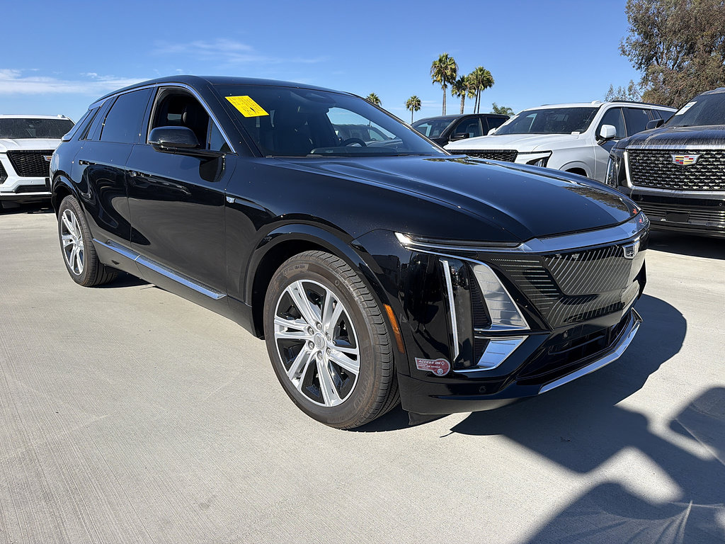 Certified 2024 Cadillac Lyriq Tech AWD/4WD image 3