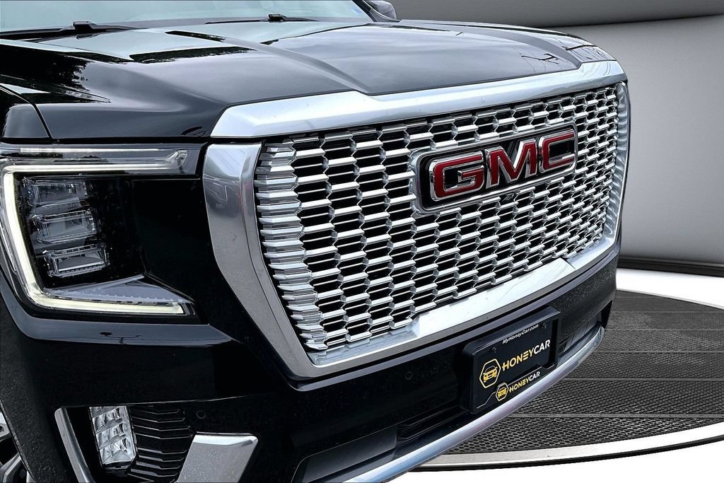 Used 2022 GMC Yukon Denali w/ Denali Premium Package AWD/4WD image 34
