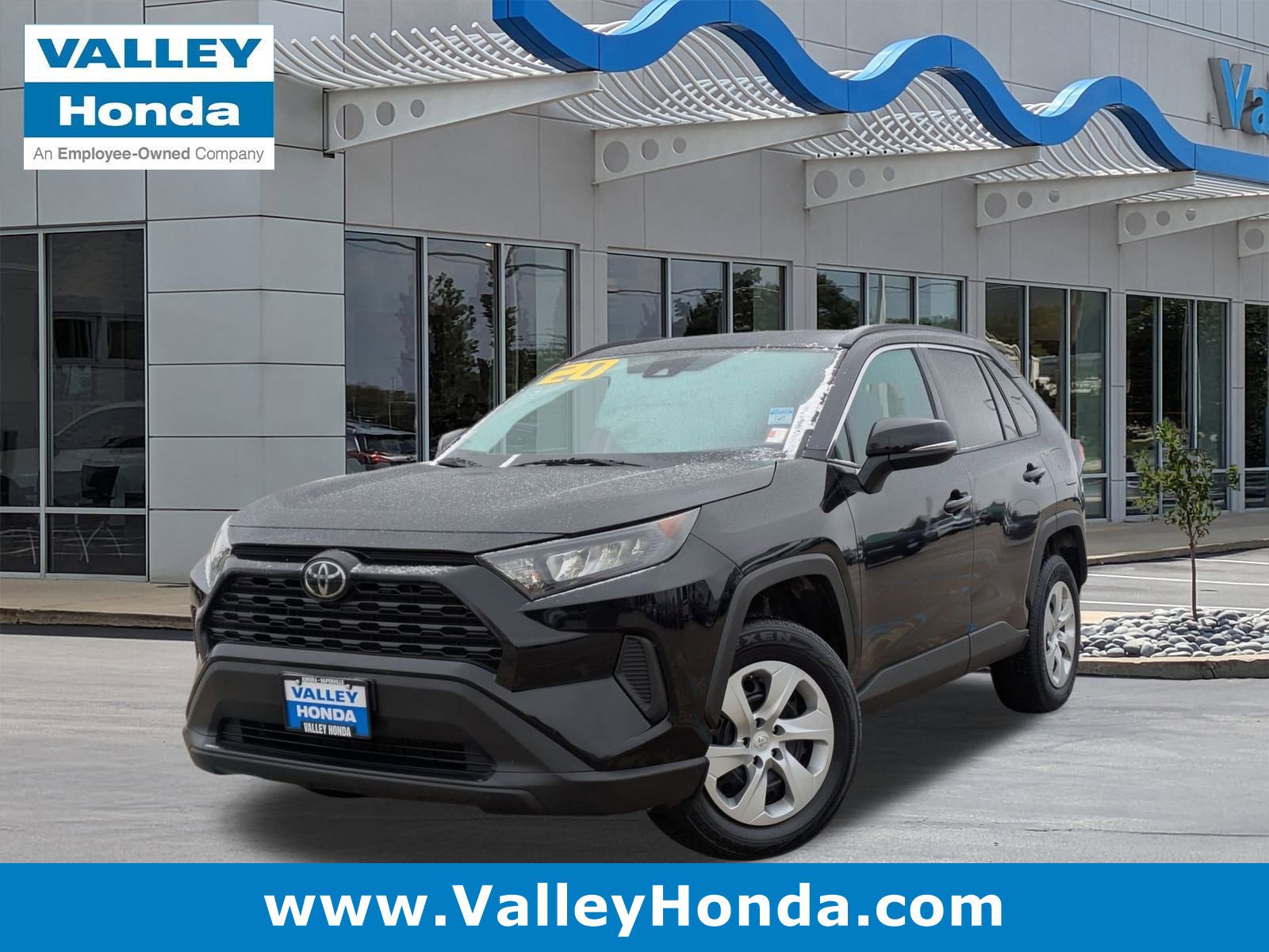 Used 2020 Toyota RAV4 LE w/ All Weather Liner Package image 1