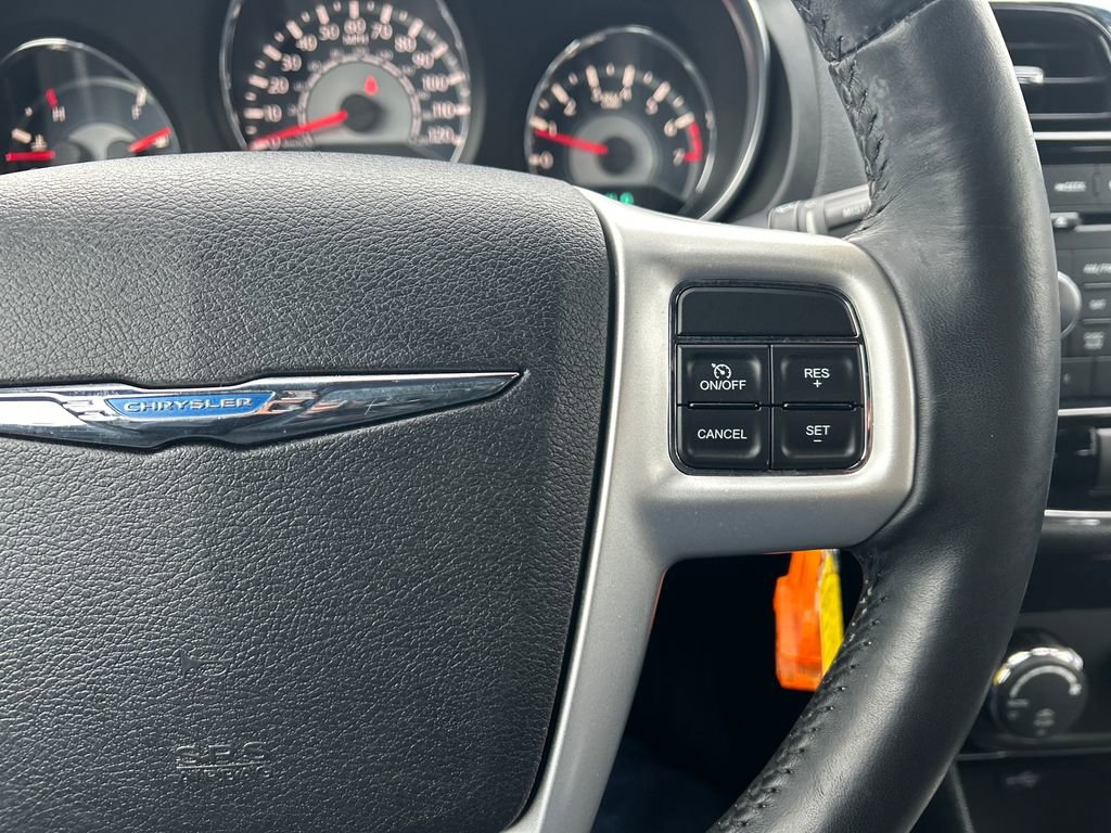 Used 2014 Chrysler 200 Touring image 16