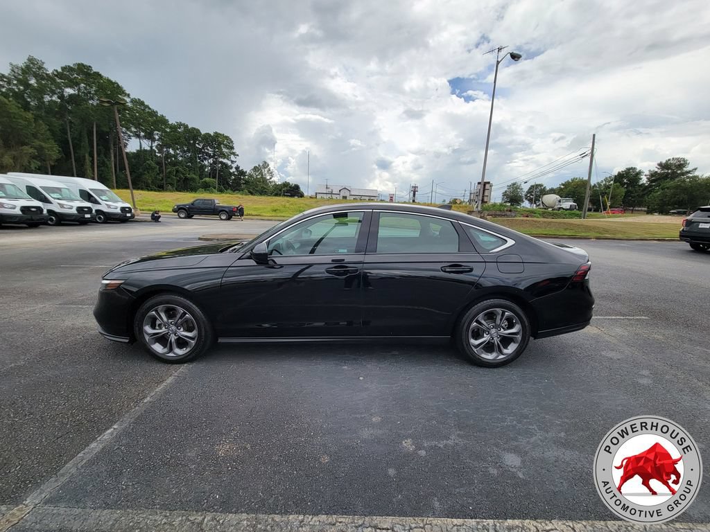 Used 2024 Honda Accord EX image 3