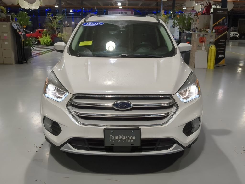 Used 2019 Ford Escape SEL image 3