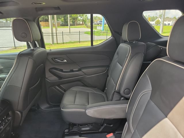Used 2023 Chevrolet Traverse Premier FWD image 13