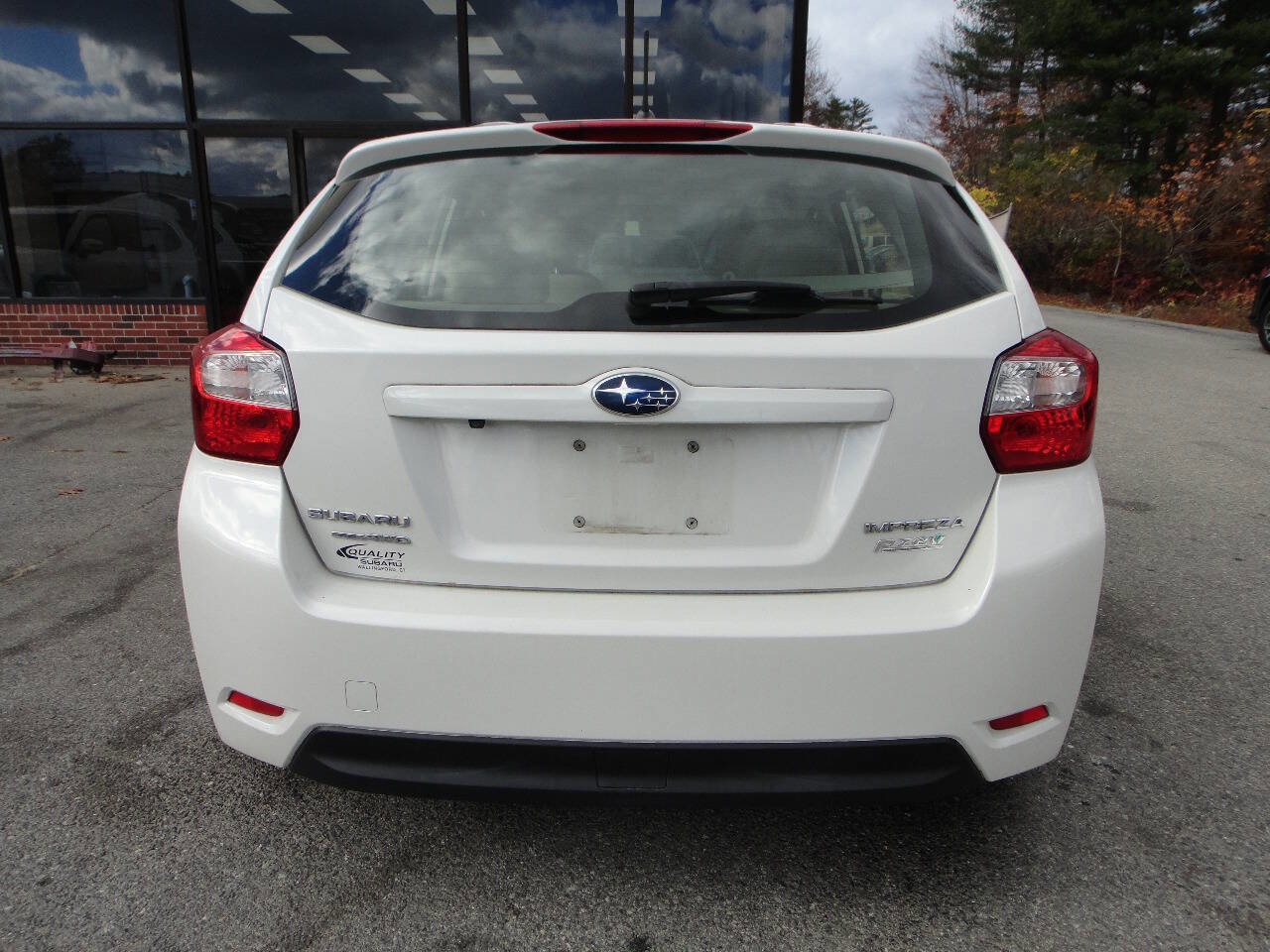 Used 2016 Subaru Impreza 2.0i Premium image 5