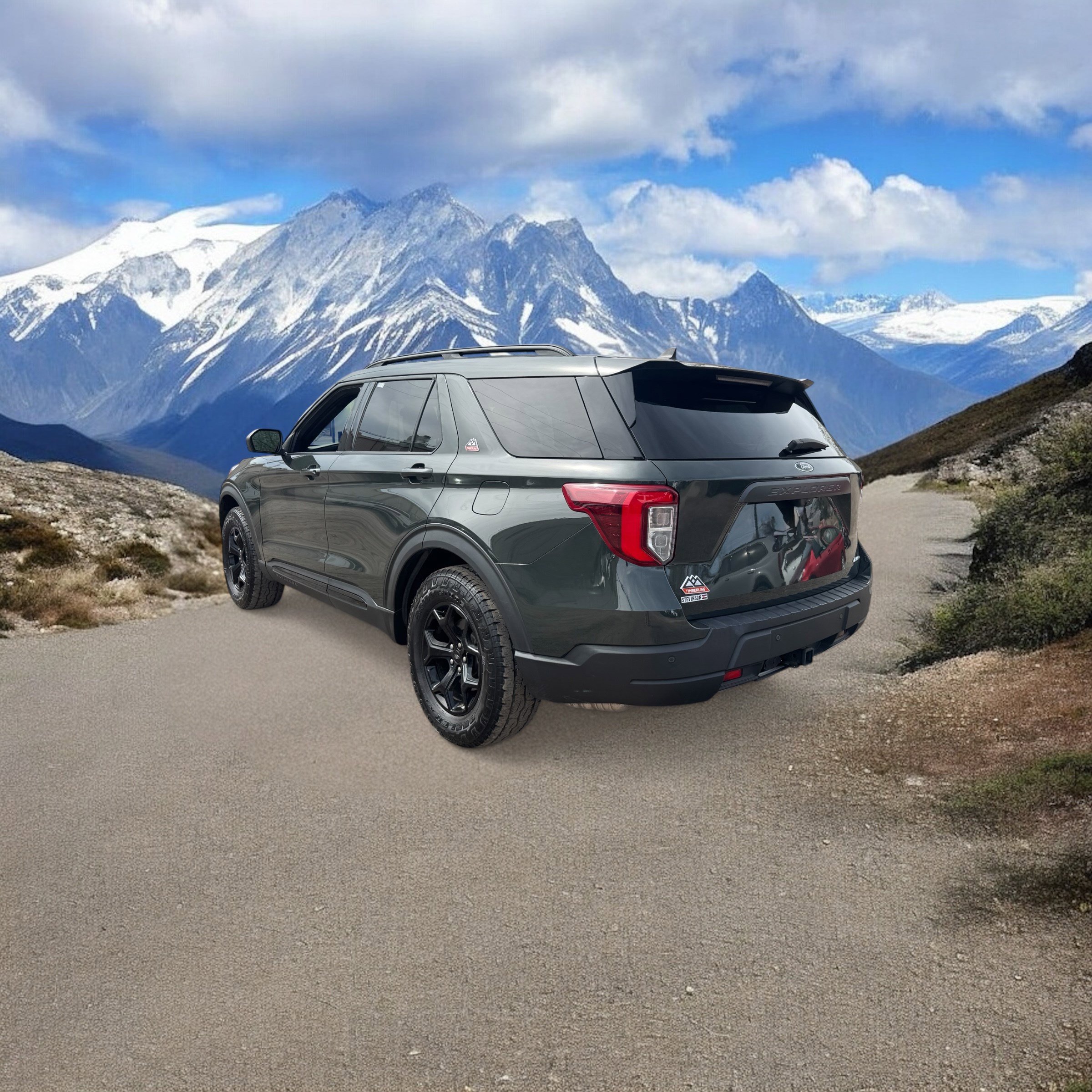 Used 2022 Ford Explorer Timberline image 3