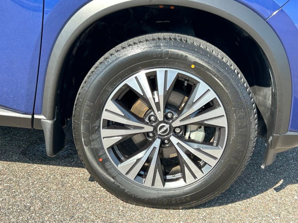 Used 2023 Nissan Rogue SV AWD/4WD image 45