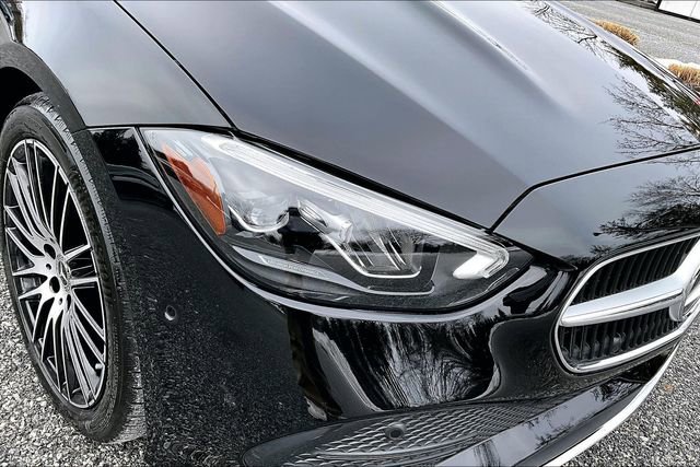 Used 2025 Mercedes-Benz C 300 4MATIC Sedan image 35