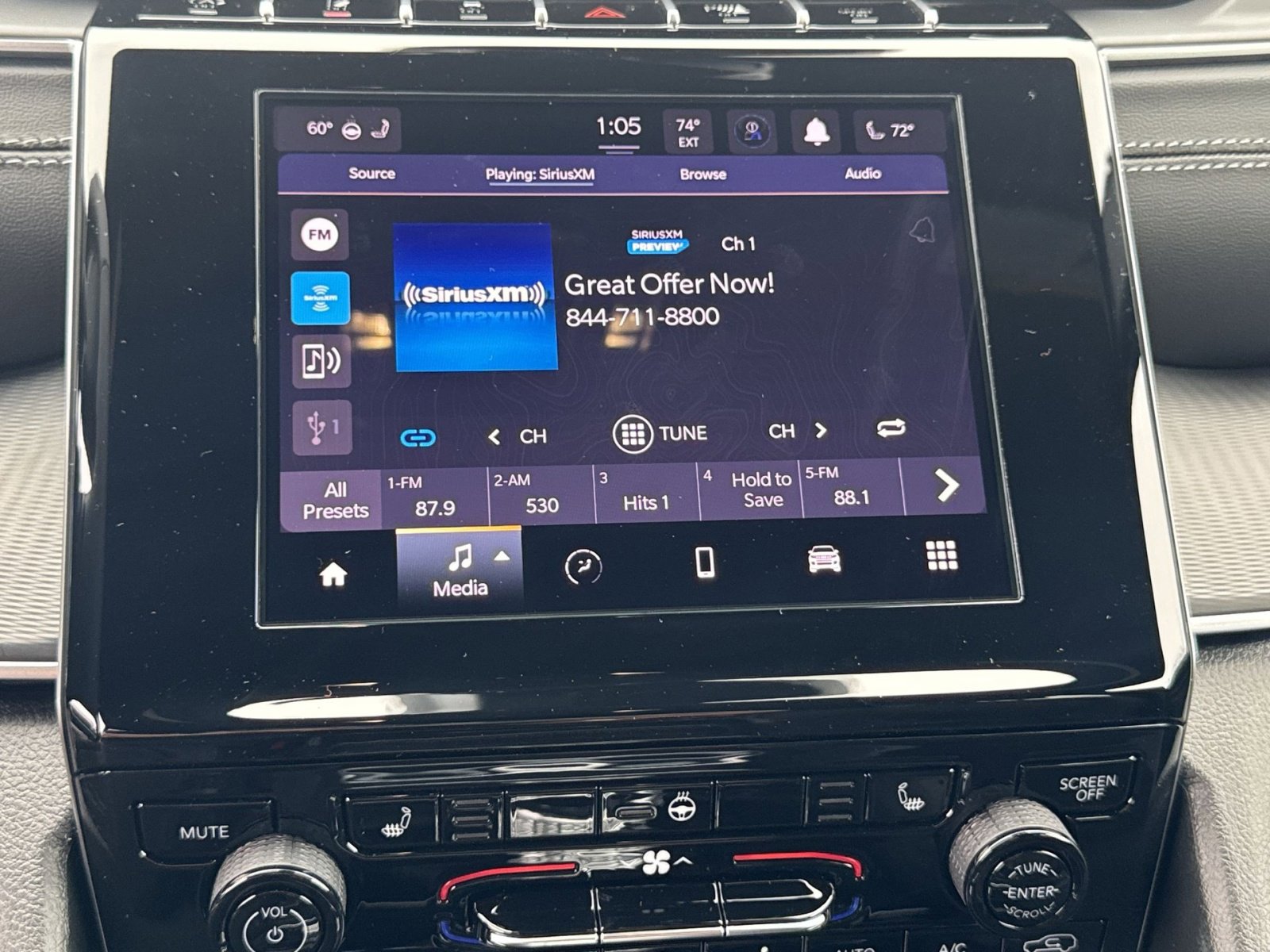 New 2025 Jeep Grand Cherokee L Laredo w/ Luxury Tech Group I image 18