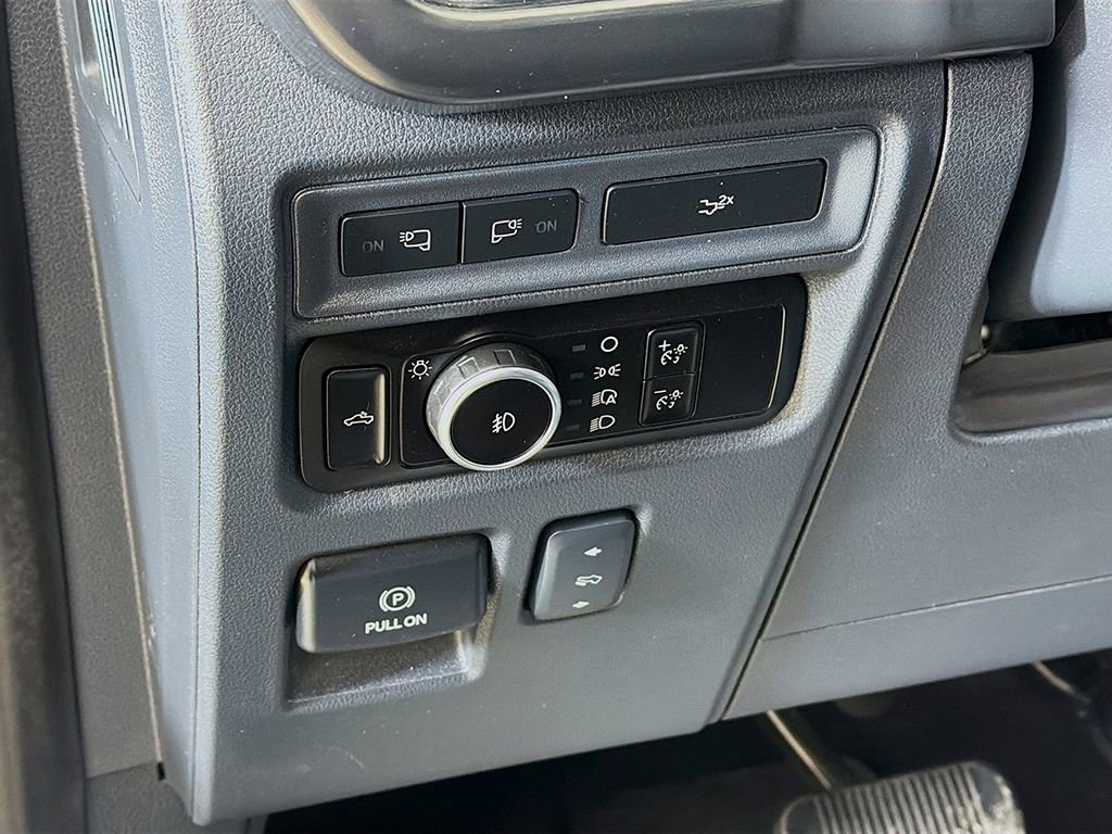 Used 2023 Ford F150 Lariat w/ Equipment Group 502A High image 33