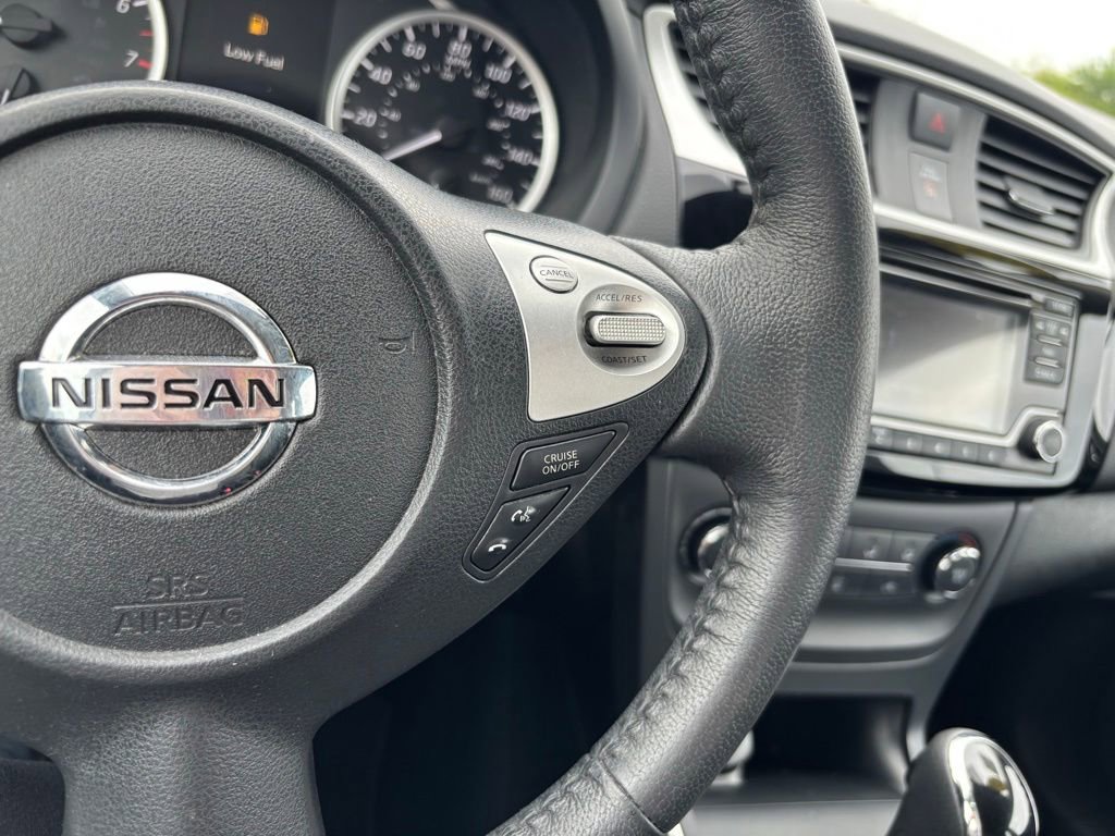 Used 2016 Nissan Sentra SV FWD image 23