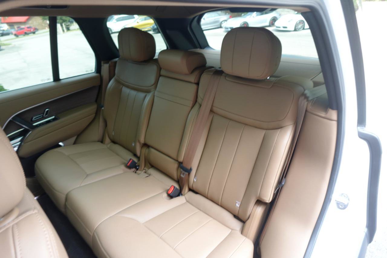 Used 2023 Land Rover Range Rover SE AWD/4WD image 18