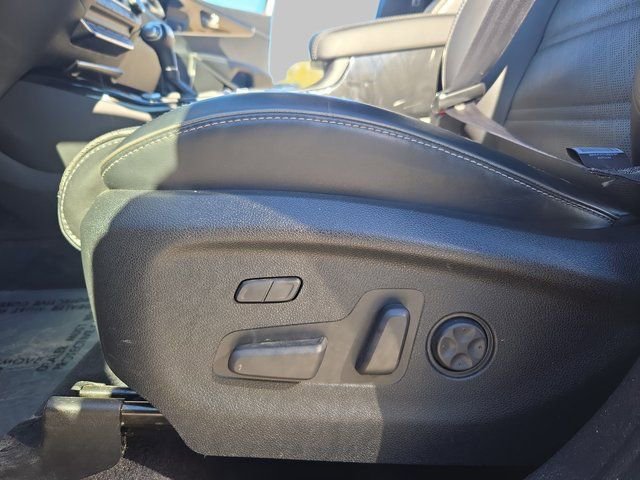 Used 2019 Kia Sorento SX w/ Limited image 30