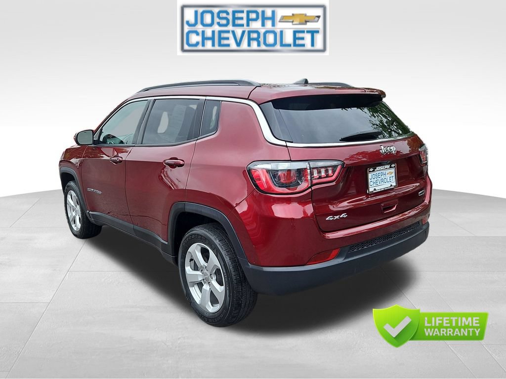 Used 2020 Jeep Compass Latitude w/ Cold Weather Group AWD/4WD image 3