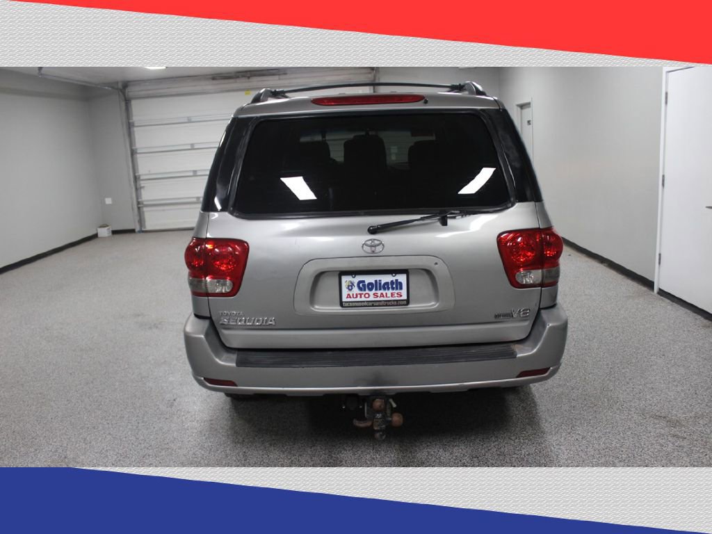 Used 2005 Toyota Sequoia SR5 image 4