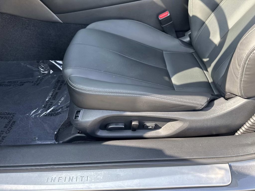 Certified 2022 INFINITI Q60 3.0t Luxe w/ Cargo Package image 12