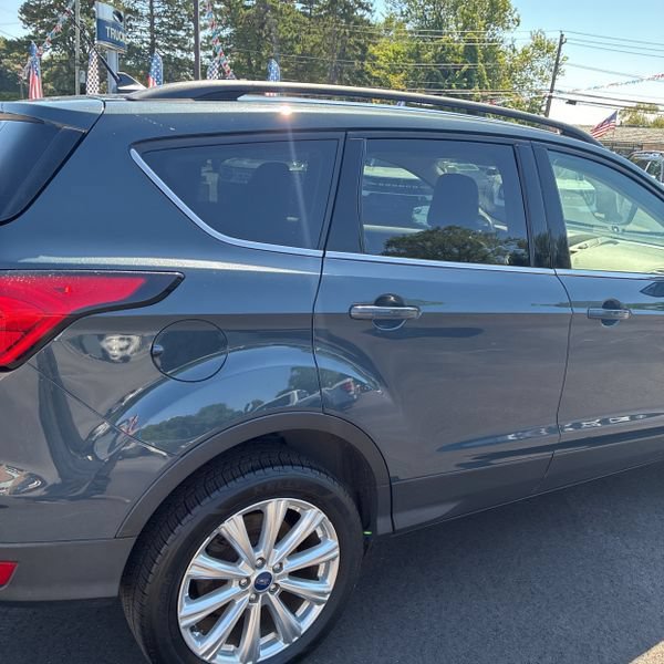 Used 2019 Ford Escape SEL AWD/4WD image 5